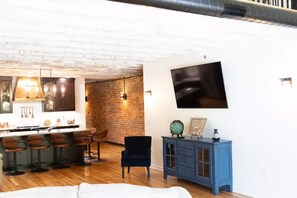 Interior - Copper and Elk - On the Square

 (Glasgow)