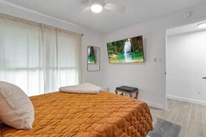 4 bedrooms, WiFi - Casa Groovy - Next to Universal (Orlando)