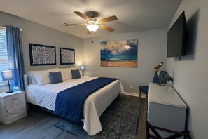 2 Schlafzimmer, Schreibtisch, Bügeleisen/Bügelbrett, Reisekinderbett