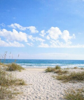 Beach nearby, sun loungers, beach towels