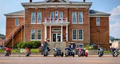 Paradise Land Cabin A