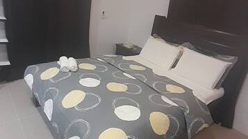 3 bedrooms, WiFi, bed sheets