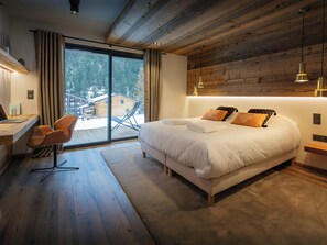 4 soverom, strykejern/-brett, wi-fi og sengetøy