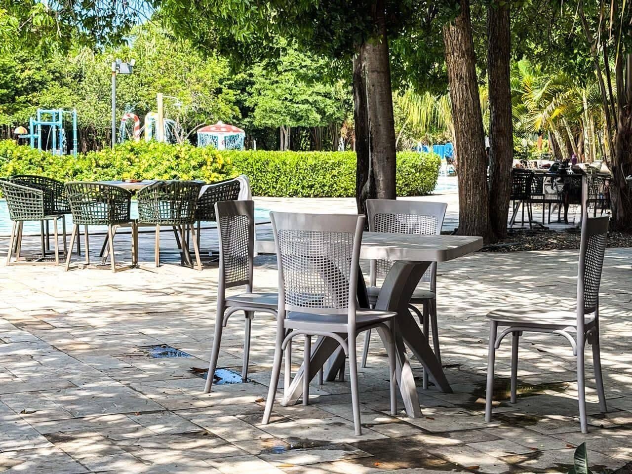 Eenvoudig appartement | Buiten dineren