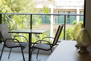 Apartamento básico | Restaurante al aire libre