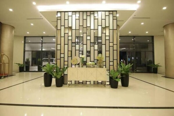 Lobby - McKinley Hills BGC Taguig City Condo (Taguig)