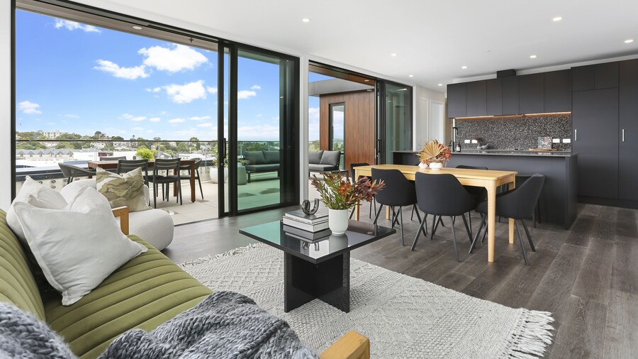 Enfield Sky- Brand New Penthouse