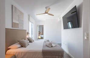 2 soverom, strykejern/-brett, reiseseng for barn og wi-fi (inkludert)