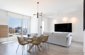 TV - Homity Ático Ab-3-d2-4a (Motril)