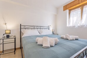 2 Schlafzimmer, Bügeleisen/Bügelbrett, WLAN, Bettwäsche