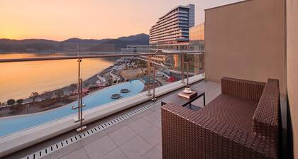 Hanwha Resort Geoje Belvedere