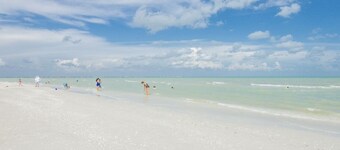 LOGGERHEAD CAY 502🌴 Amazing  Ocean View
🏖️ Sanibel Escape🏝️Queen & Twin spare Room