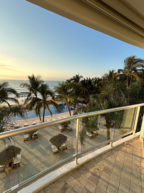 Property grounds - Experience Oceanfront Luxury Living at Kite Towers Nuevo Vallarta (Nuevo Vallarta)