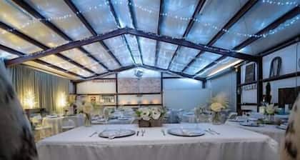 Vacation Rental + Rustic Ranch Setting & On-Site Lodging & Indoor-Outdoor Events