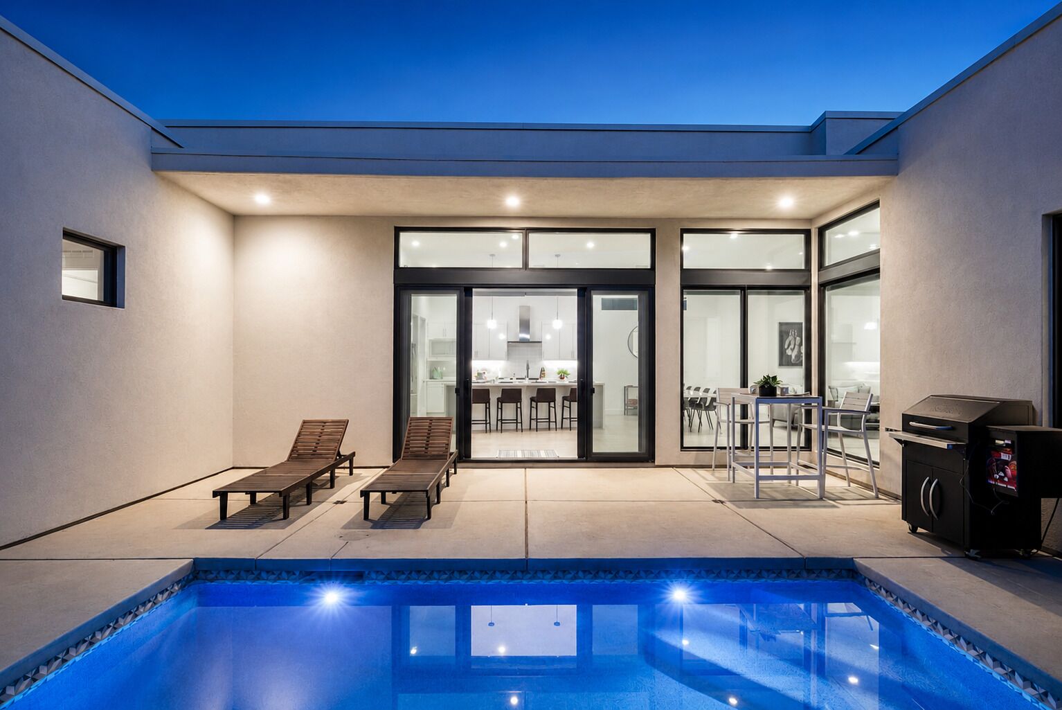 Beheizter Pool