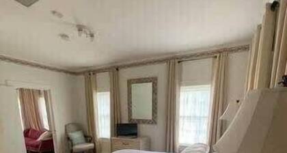 Home Away From Home • 4 BR Lafayette Stay in the Heart of Town