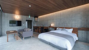 BEKKAN2 (King Bedroom), Non Smoking
