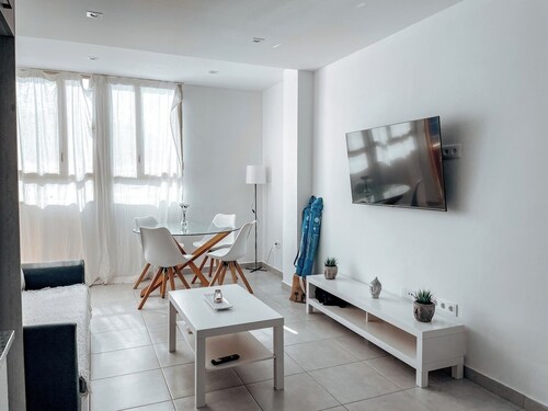 Fee4me Gáldar, Agaete Valley and Sardinas Beach