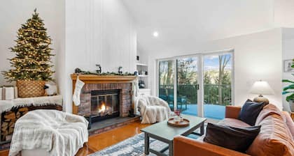 Heart of Quechee, Community Pool - Deere Run 2D