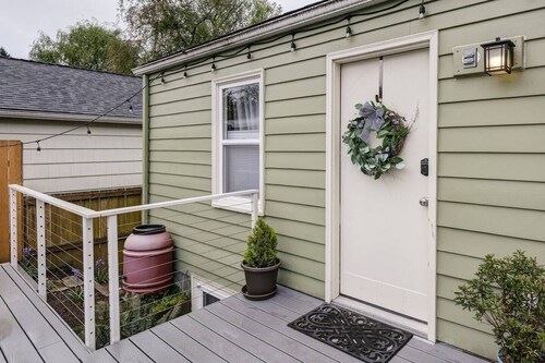 Stunner 3 BR MIL w/ Patio!