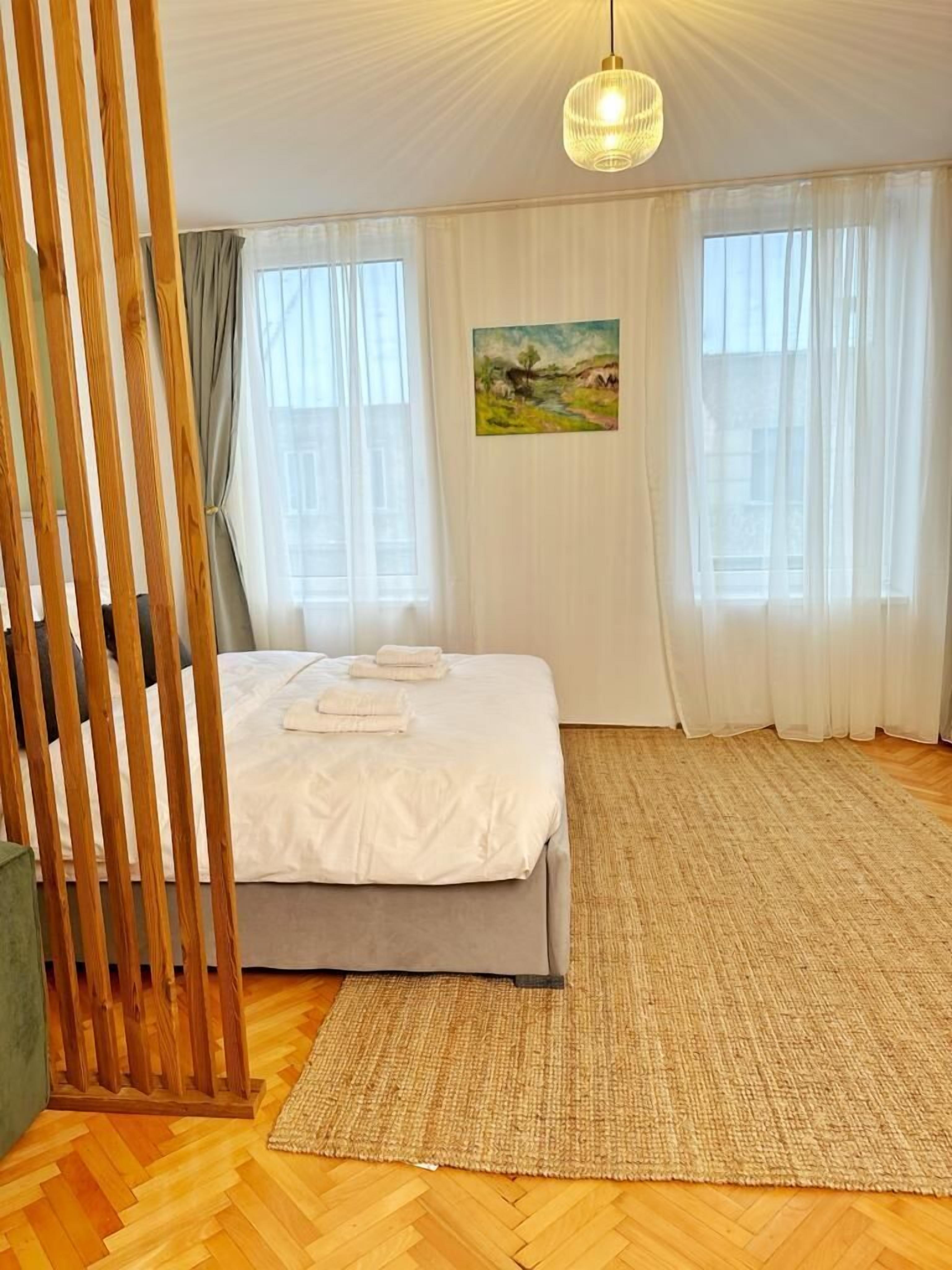 1 soverom, strykejern/-brett, wi-fi og sengetøy