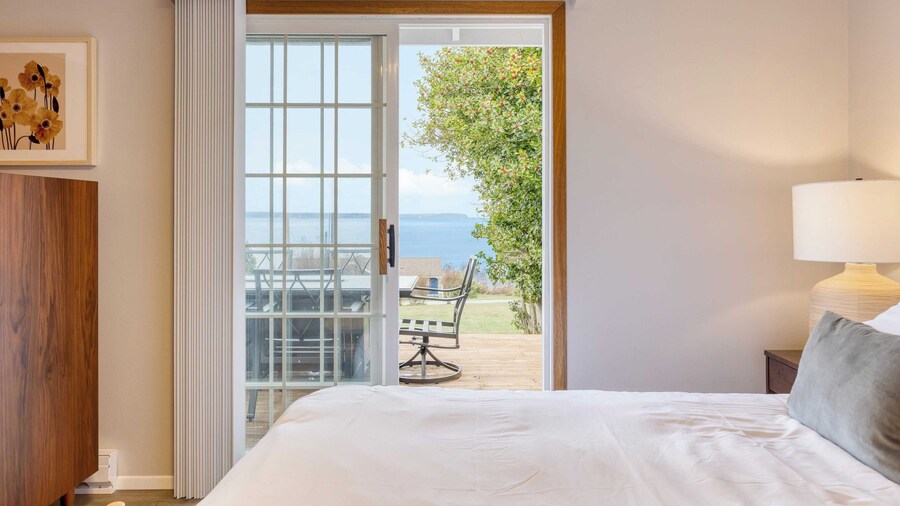Whidbey Bliss by Avantstay 2min to Beach + View