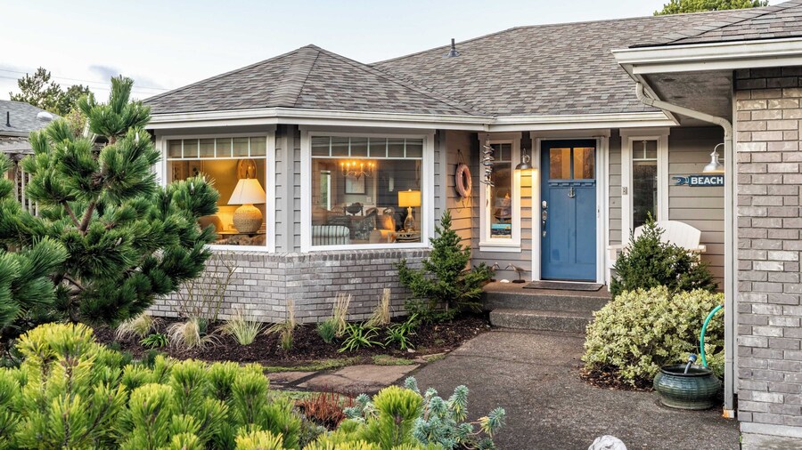 Truly a Treasure by Avantstay Walk to Beach, Patio