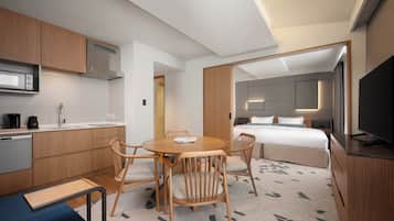 Suíte estúdio, no canto | 1 quarto, cofres nos quartos, quartos à prova de som, Wi-Fi de cortesia