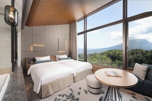 Superior Club Twin, Non Smoking | In-room safe, soundproofing, free WiFi, bed sheets