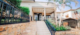 Premium Capital View