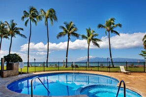 Pool - Serene 4th-floor 1bd garden view condo (Lahaina)