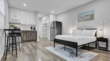 1 bedroom, iron/ironing board, travel cot, free WiFi