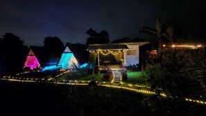 Front of property - Flora Glamping de Abuela  (La Fortuna)