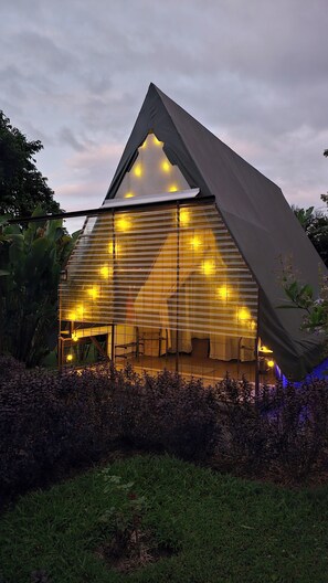 Front of property - Flora Glamping de Abuela  (La Fortuna)