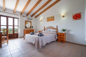 3 bedrooms, iron/ironing board, free WiFi, bed sheets - Villa Sa Costa (Buger)