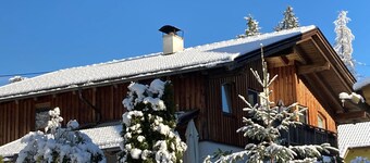 Apartment 'Fewo Waldheim' with Mountain View, Balcony and Wi-Fi