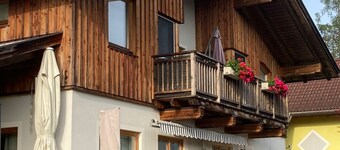 Apartamento 'Fewo Waldheim' con vistas a la montaña, balcón y Wi-Fi