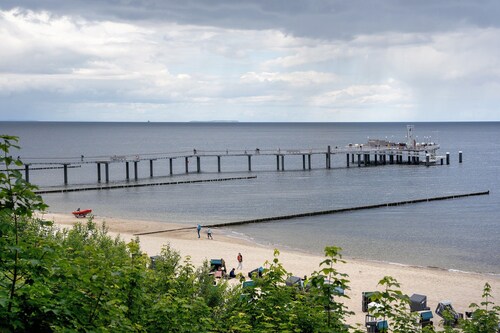 Apartment "Haus Albatros 6" with Balcony & Wi-Fi