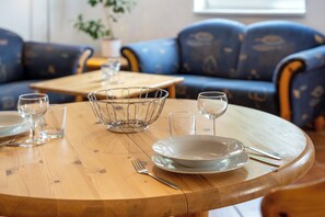 Dining - Apartment "Haus Seeadler 9" with Shared Terrace & Wi-Fi (Koserow)