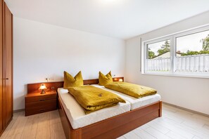 2 camere, ferro/asse da stiro, Wi-Fi gratuito, lenzuola