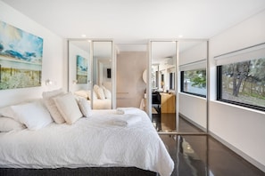 1 chambre, bureau, fer et planche à repasser, Wi-Fi