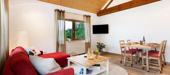 Apartment 'Schwarzwaldglück' with Mountain View, Private Terrace and Wi-Fi