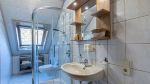 Dusche, Haartrockner, Handtücher