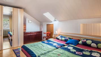 2 sovrum, strykjÀrn/strykbrÀda, gratis wi-fi och sÀngklÀder