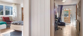 Holiday Apartment 'Gartenblick' with Mountain View, Shared Pool and Wi-Fi