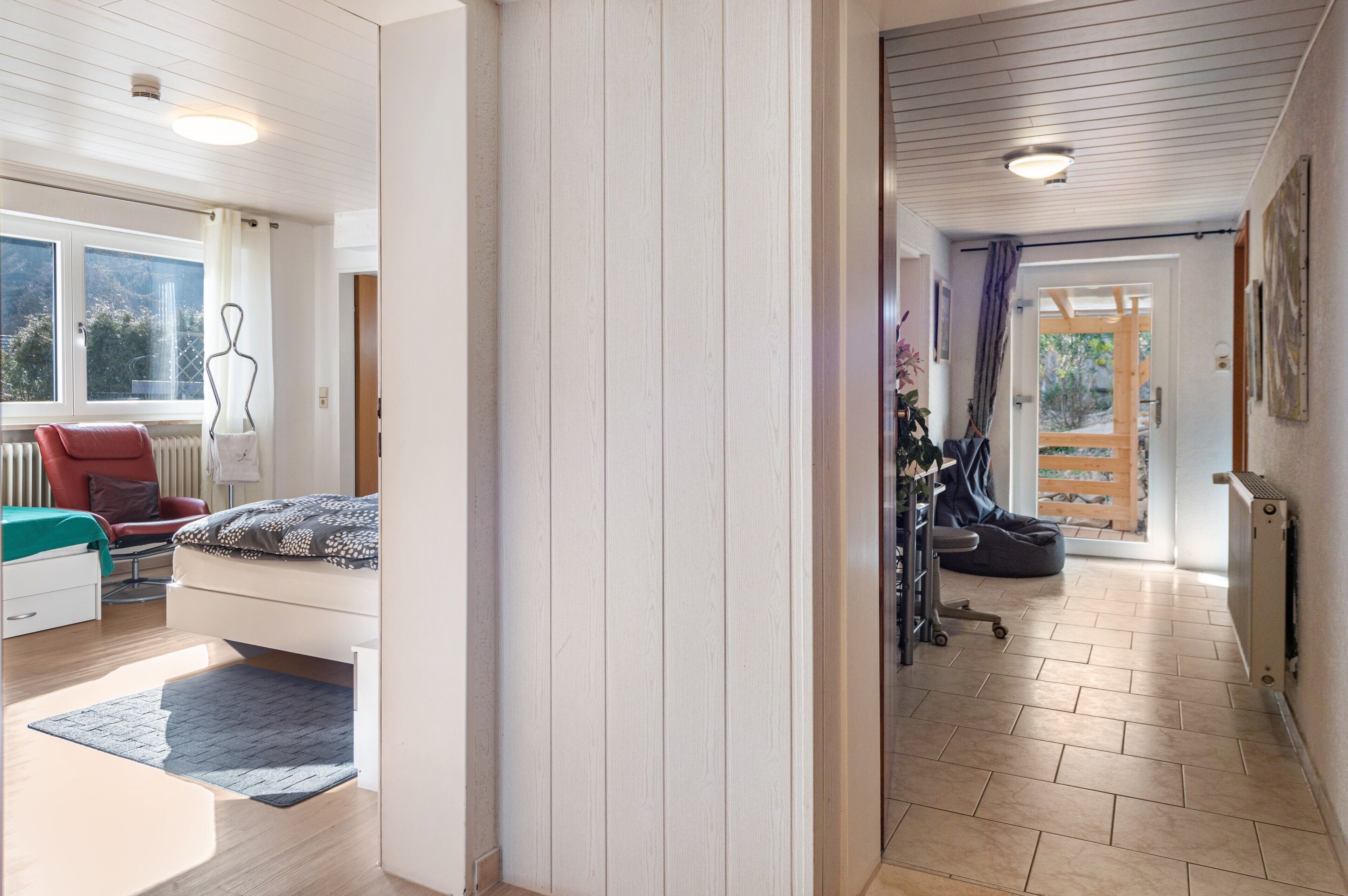 2 slaapkamers, een strijkplank/strijkijzer, gratis wifi, beddengoed