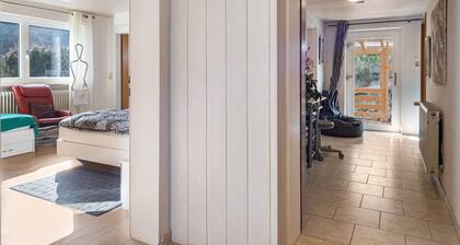 Ferienwohnung Gartenblick' mit Bergblick, Gemeinschaftspool und Wi-Fi