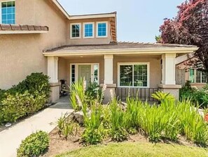 Exterior - Beautiful Tranquil Home In Clovis 1BDRM #5 (Clovis)