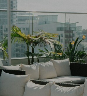 Property grounds - Exquisite Chelsea 1BR w/ Gym & Roofdeck, nr Flatiron, by Blueground (Downtown)