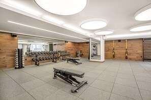 Fitness facility - Exquisite Chelsea 1BR w/ Gym & Roofdeck, nr Flatiron, by Blueground (Downtown)
